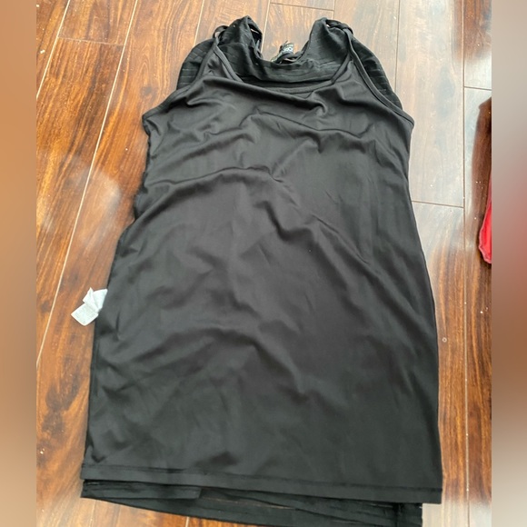 Forever 21 black dress check measurements on photos - Picture 9 of 11